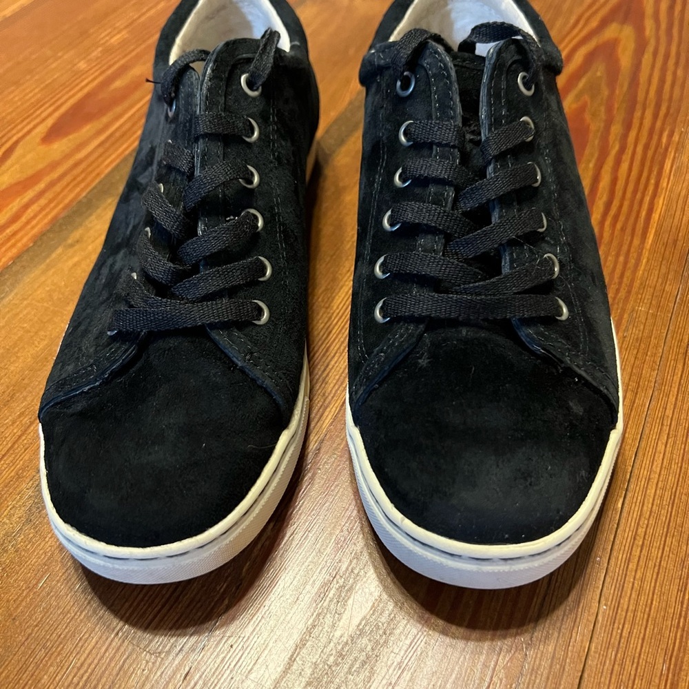 UGG Tomi Black‎ Suede Sneakers Womens Sheepskin Lined Lace Up